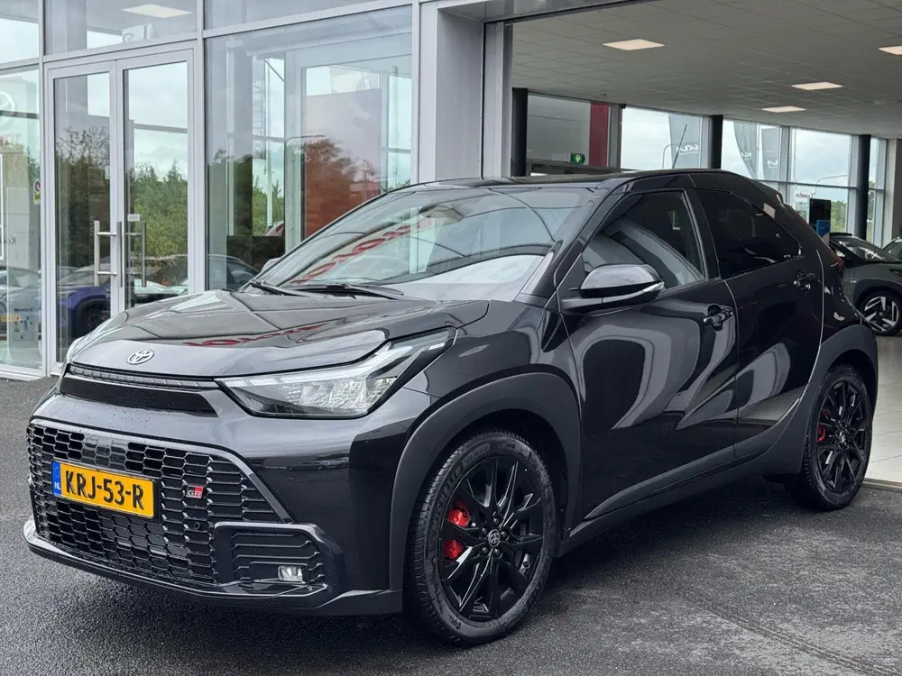Toyota Aygo X Hybrid 115 GR Sport Black Edition Rode rem uit 2026, foto 4