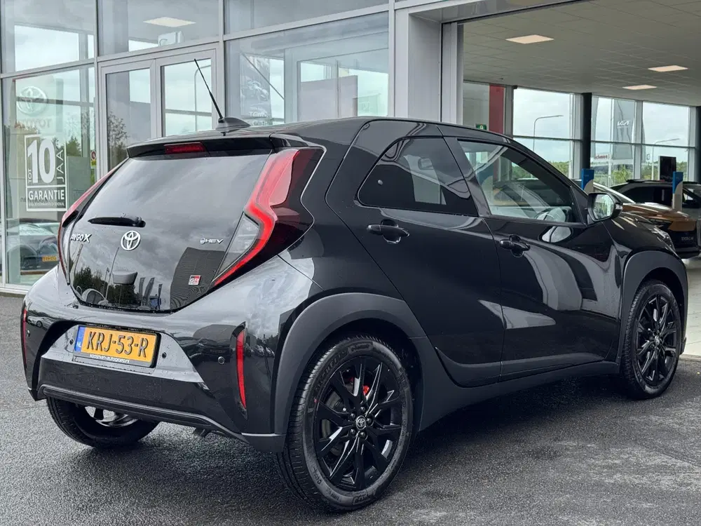 Toyota Aygo X Hybrid 115 GR Sport Black Edition Rode rem uit 2026, foto 7