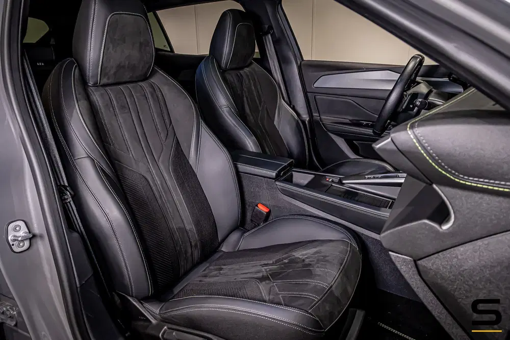 Peugeot 408 1.2 PureTech GT 130 EAT8 uit 2023, foto 7