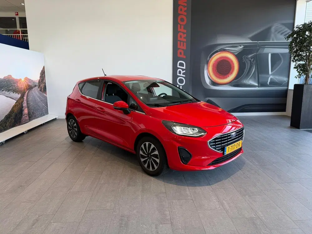 Ford Fiesta Hybrid Titanium X uit 2023, foto 7
