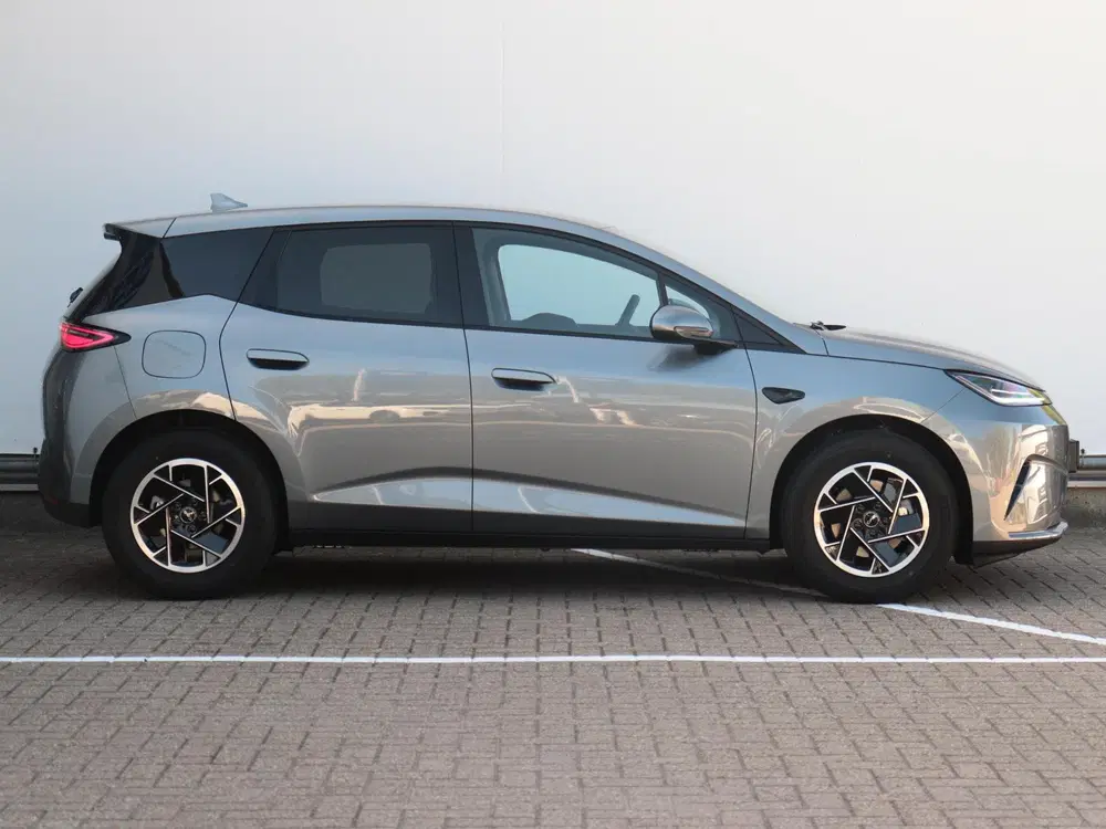 BYD Dolphin G 1.5L DM-i Boost uit 2026, foto 2