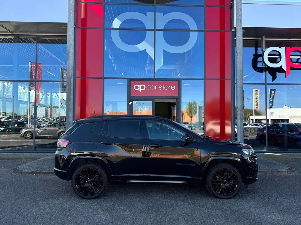 Jeep Compass 4xe 240 Plug-in Hybrid Electric S uit 2022, foto 4
