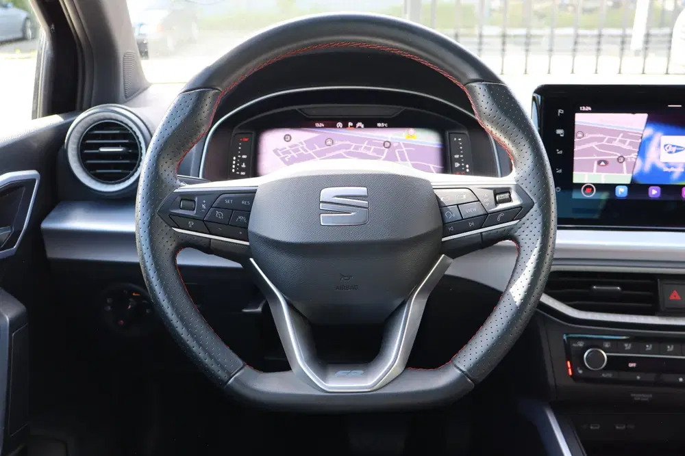 SEAT Arona 1.0 EcoTSI FR carplay uit 2024, foto 12