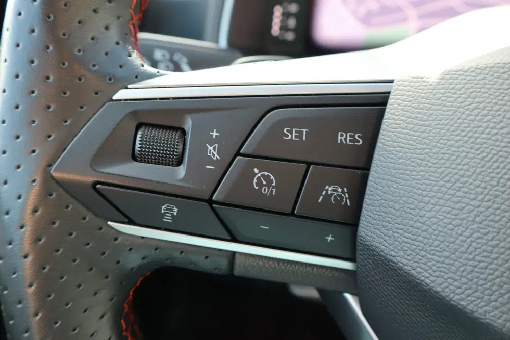 SEAT Arona 1.0 EcoTSI FR carplay uit 2024, foto 13