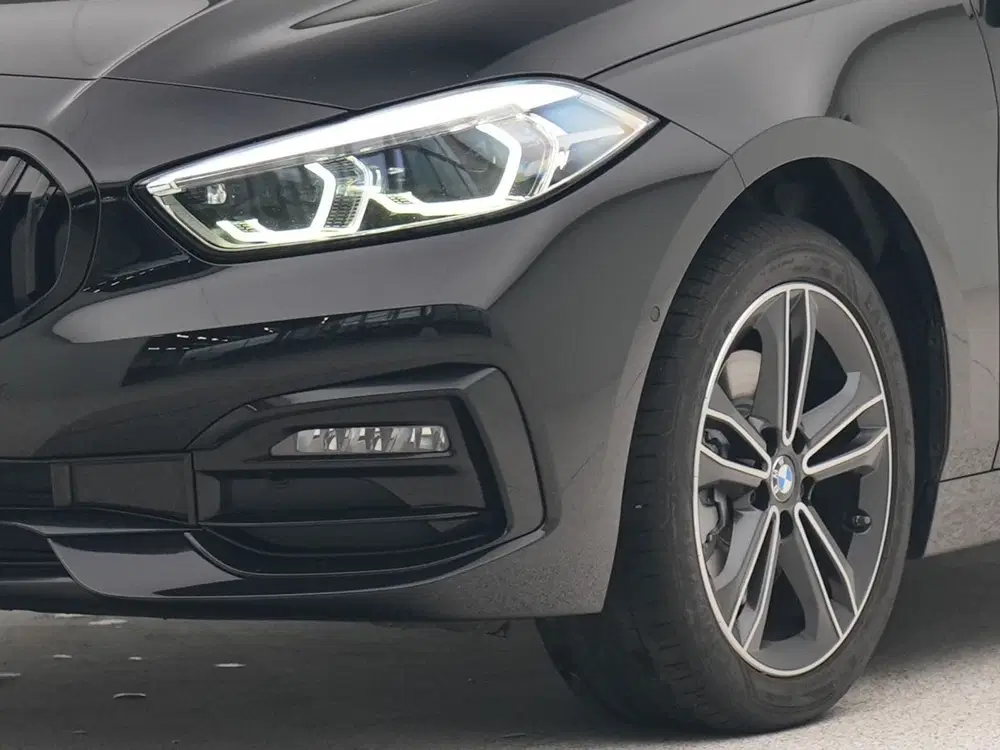 BMW 1-serie 118i Business Edition (bj 2021 uit 2021, foto 11