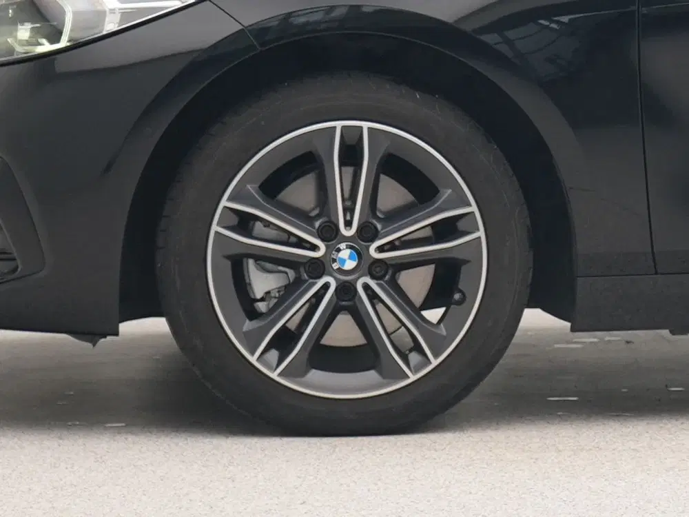 BMW 1-serie 118i Business Edition (bj 2021 uit 2021, foto 14