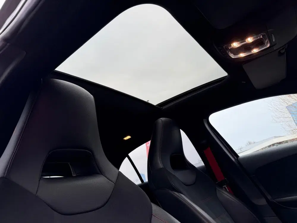 Mercedes-Benz A-Klasse AMG 35 4MATIC uit 2019, foto 14