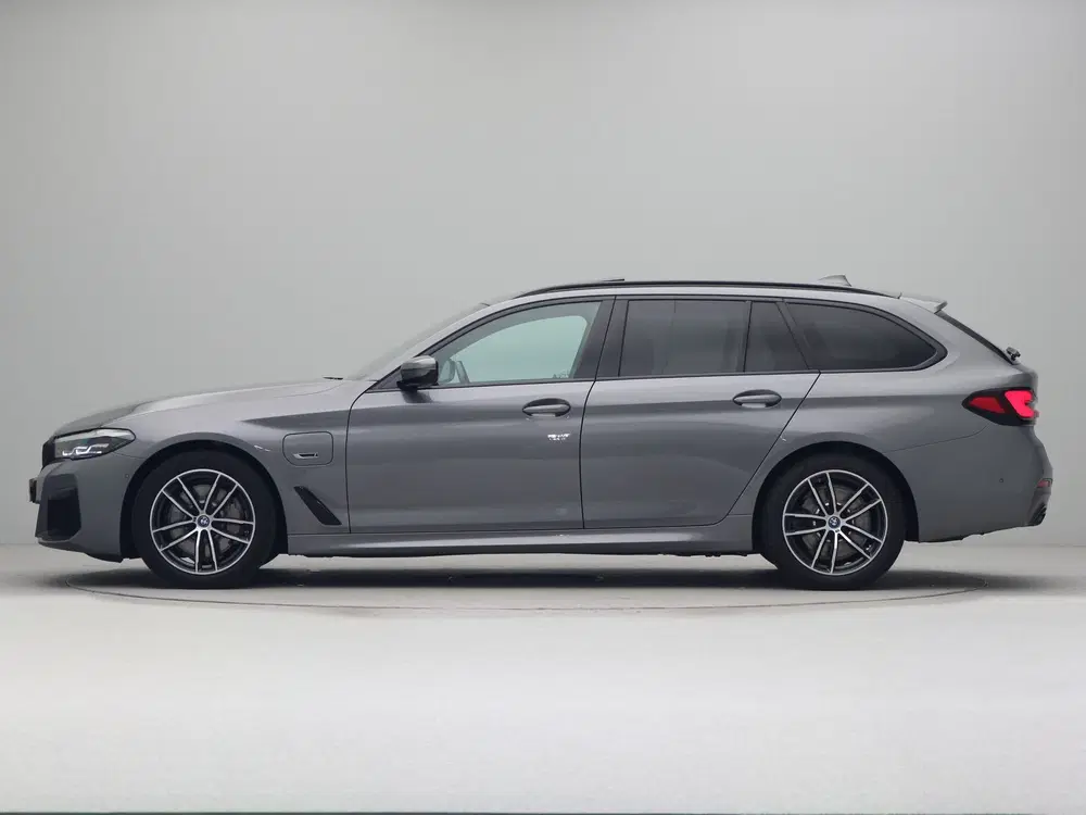 BMW 5-serie 530e Touring Business Edition Plus uit 2023, foto 12