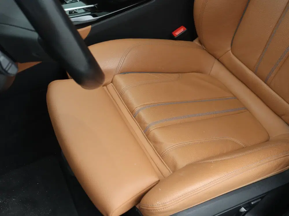 BMW 5-serie 530e Touring Business Edition Plus uit 2023, foto 14