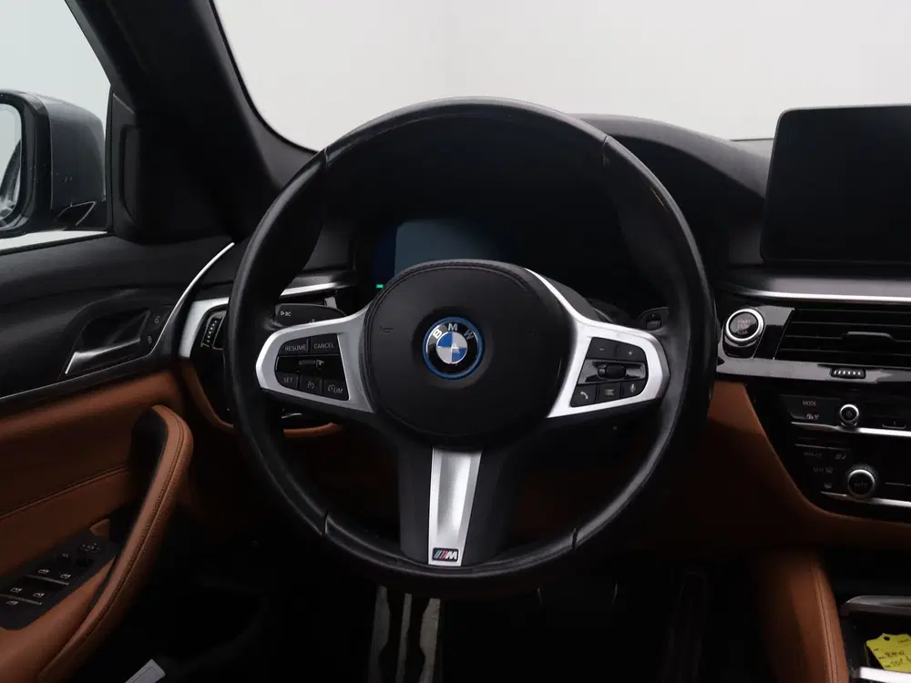 BMW 5-serie 530e Touring Business Edition Plus uit 2023, foto 2