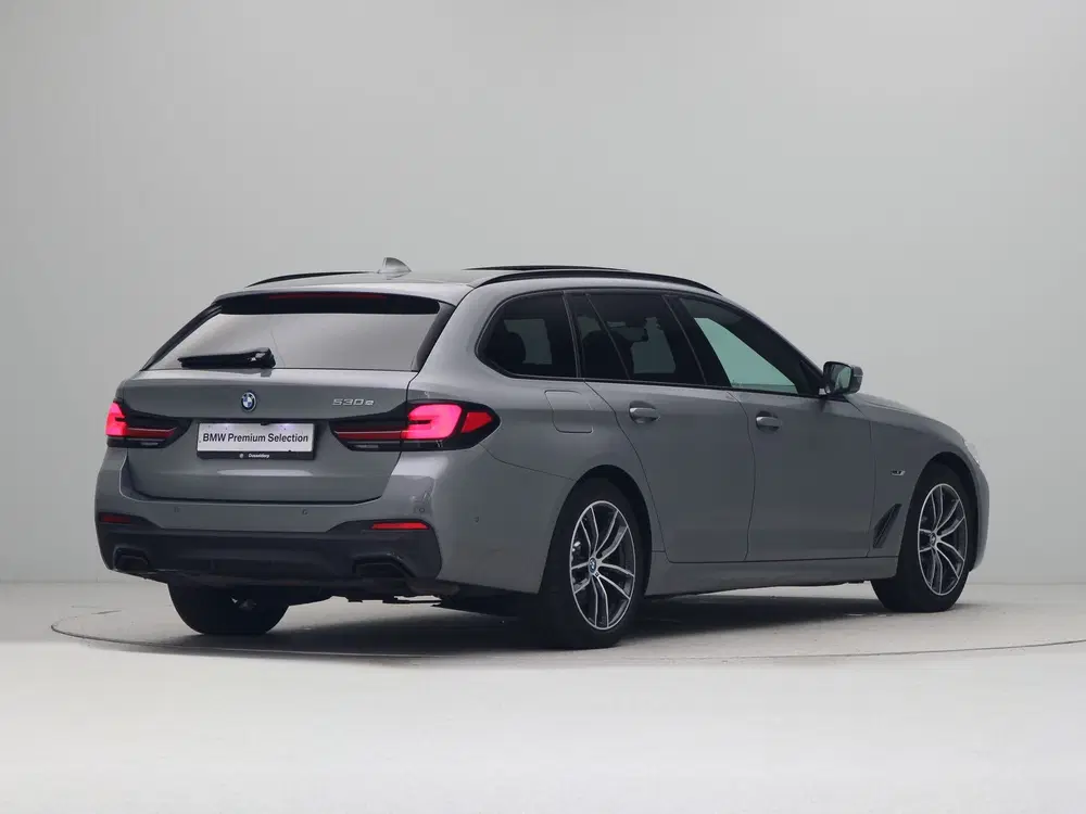 BMW 5-serie 530e Touring Business Edition Plus uit 2023, foto 9