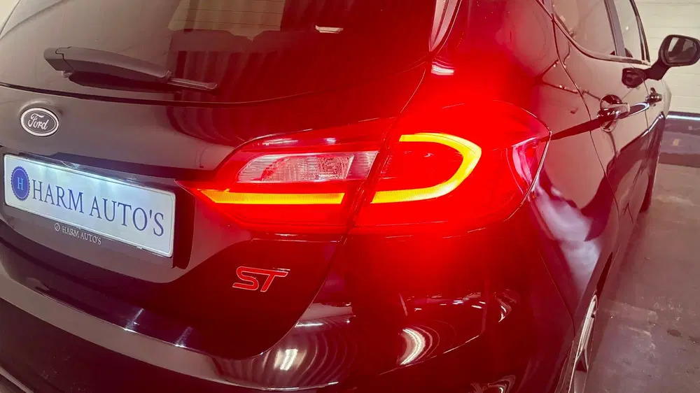 Ford Fiesta 1.5 EcoBoost ST-3 200pk Alcantara uit 2020, foto 15
