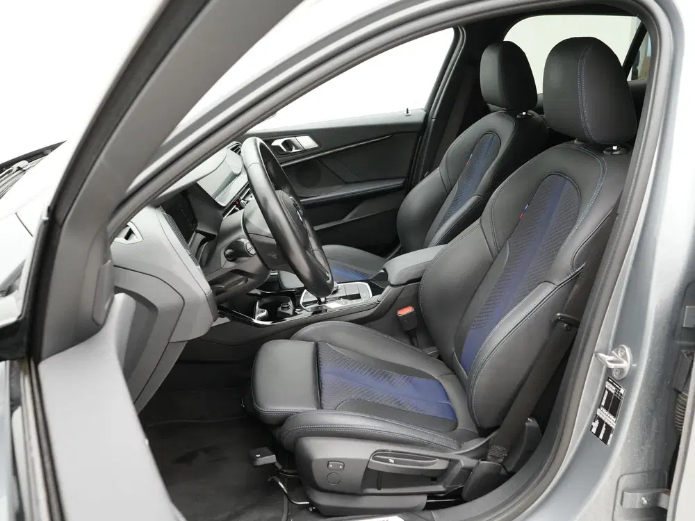 BMW 1-serie 118i Business Edition M Sport (bj 2022) uit 2022, foto 4