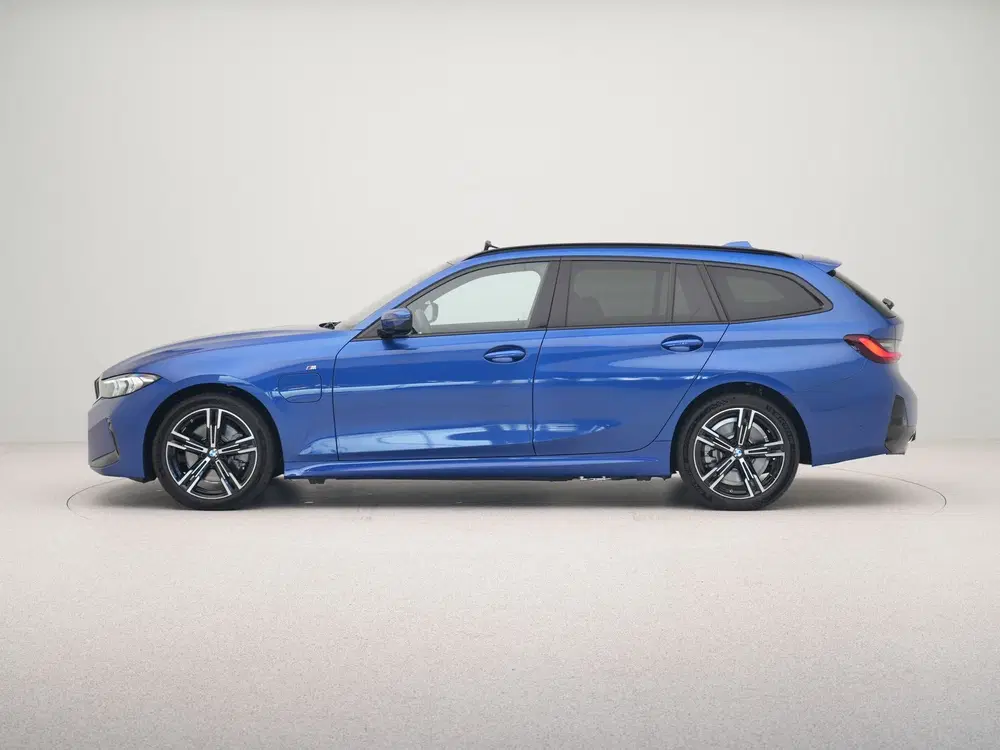 BMW 3-serie 330e Touring Accu conditie 100% (bj 2026) uit 2026, foto 11