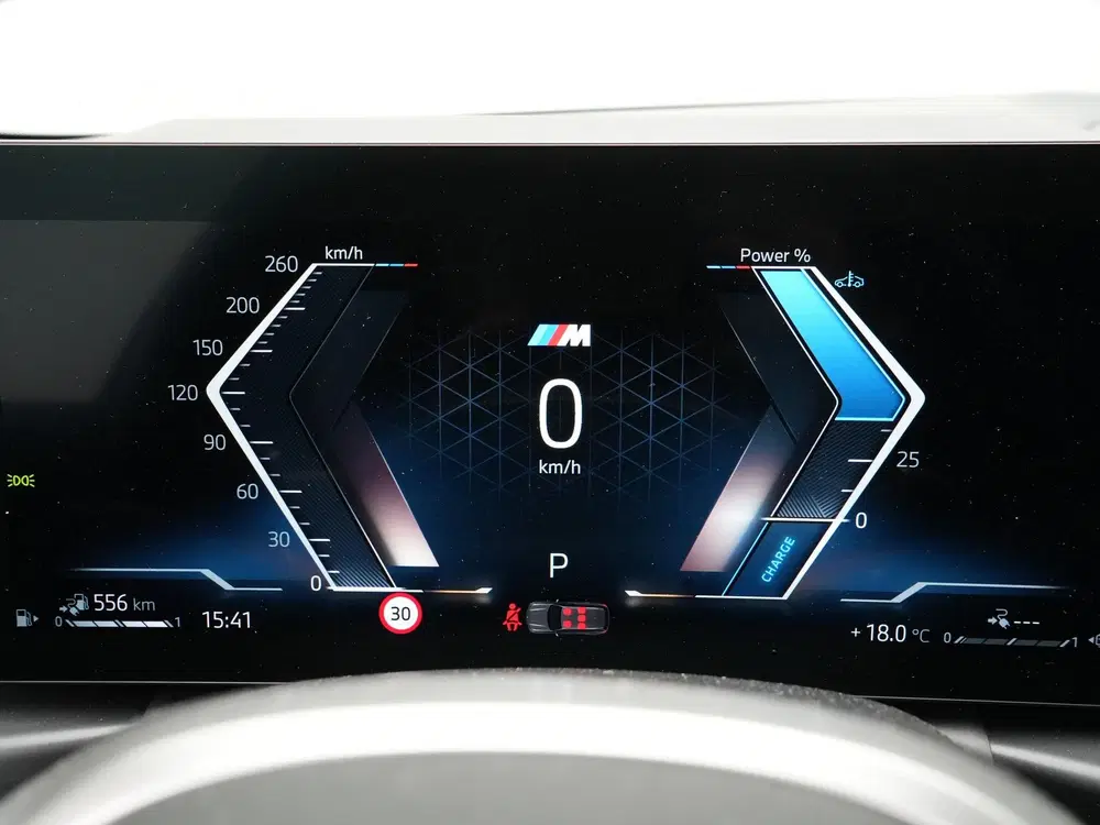 BMW 3-serie 330e Touring Accu conditie 100% (bj 2026) uit 2026, foto 3