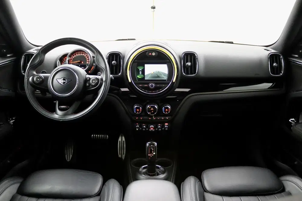 Mini Countryman 2.0 Cooper S Chili zwart uit 2019, foto 2