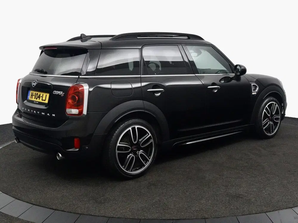 Mini Countryman 2.0 Cooper S Chili zwart uit 2019, foto 3