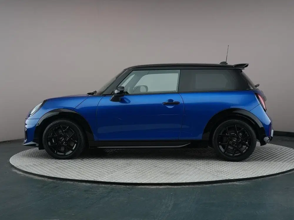 Mini Hatchback Cooper C Automaat uit 2025, foto 5