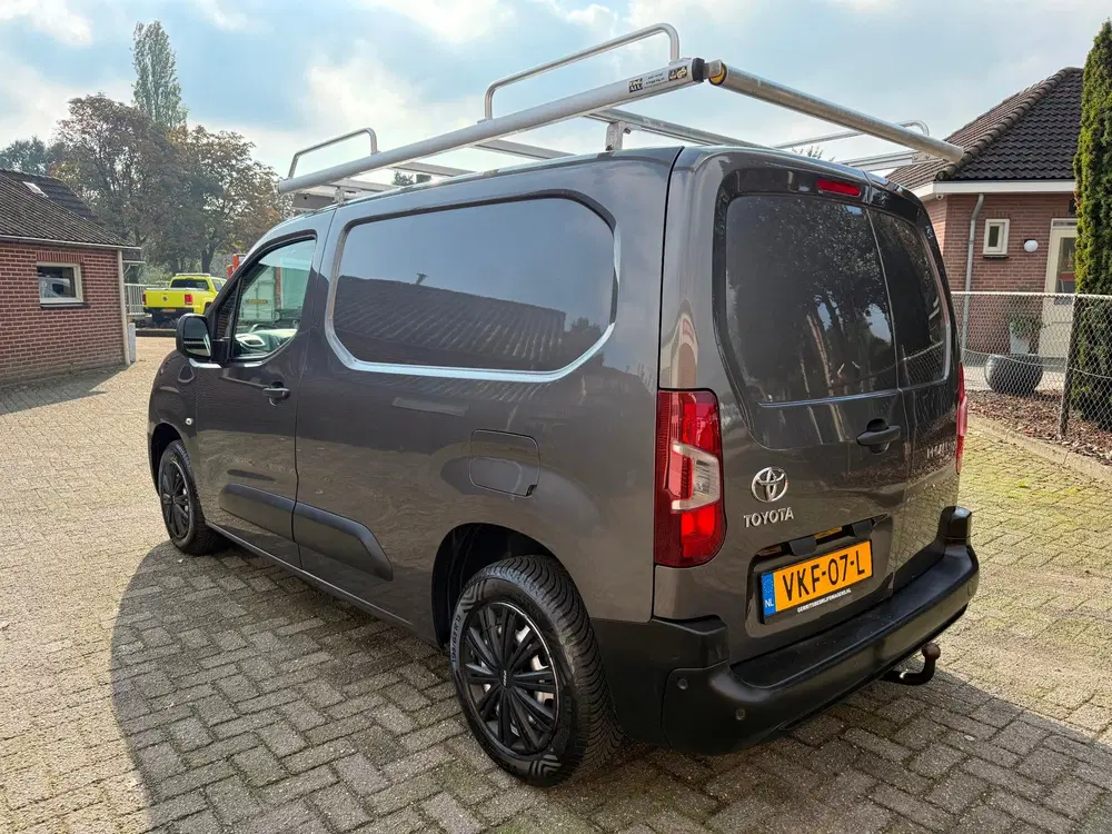 Toyota Proace City 1.5 D-4D Professional Carplay camera impe uit 2021, foto 2