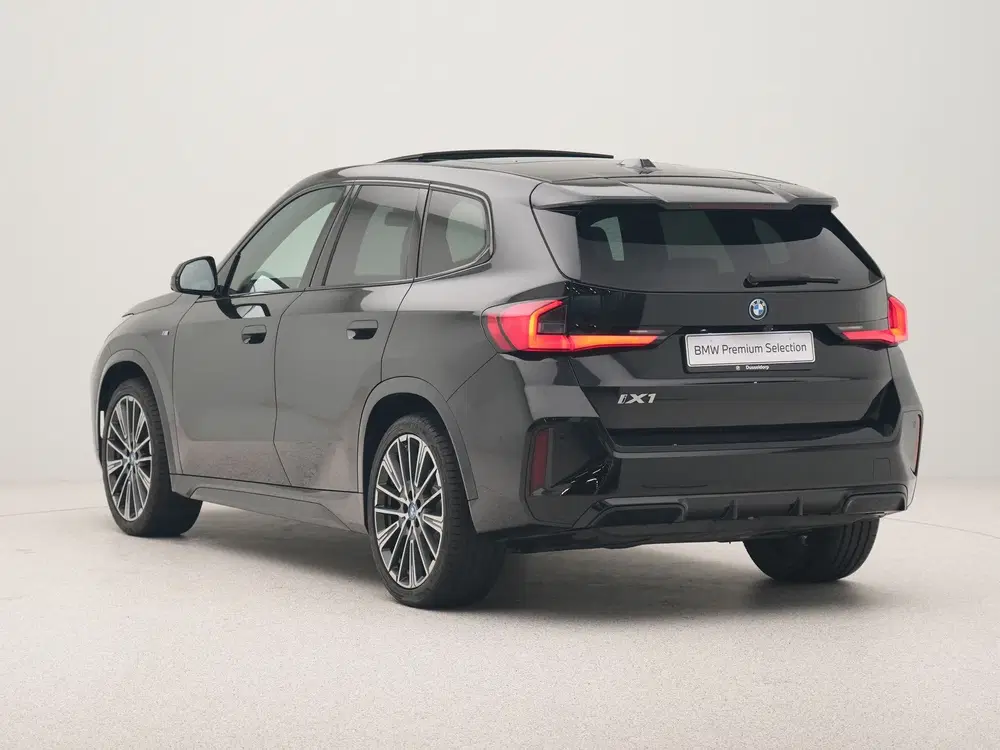 BMW iX1 xDrive30 Launch Edition 67 kWh Accu condit uit 2022, foto 10