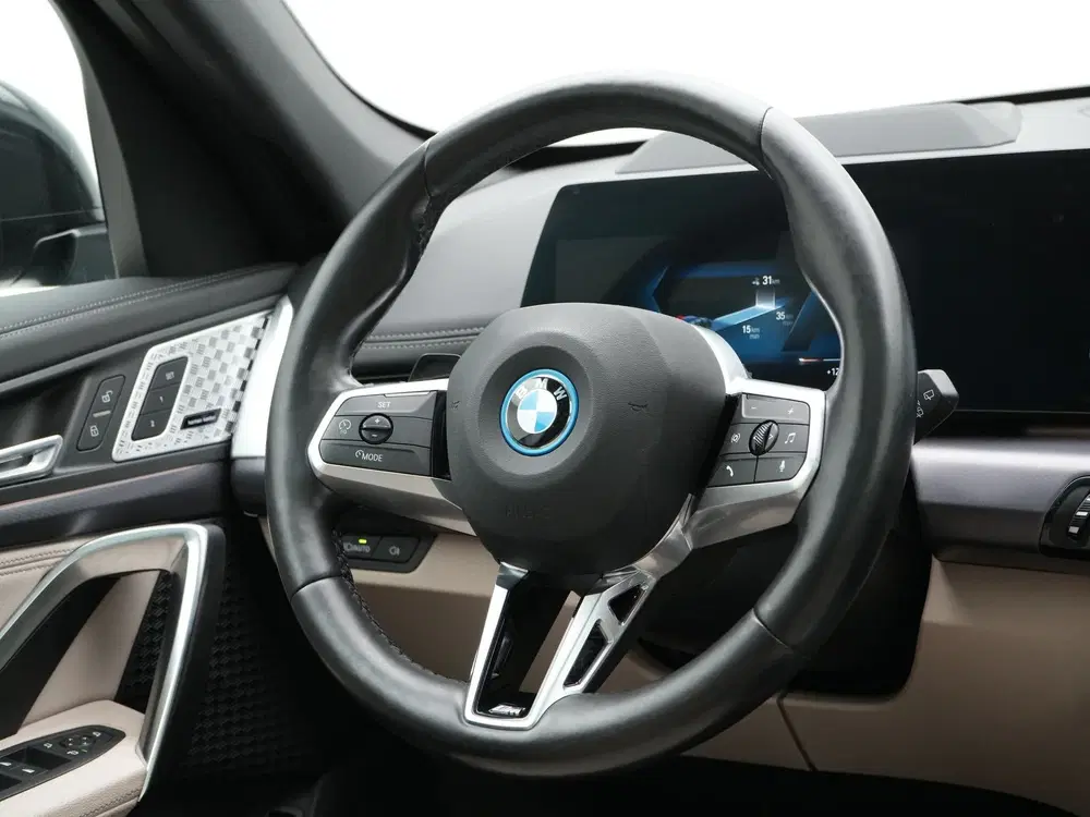 BMW iX1 xDrive30 Launch Edition 67 kWh Accu condit uit 2022, foto 2
