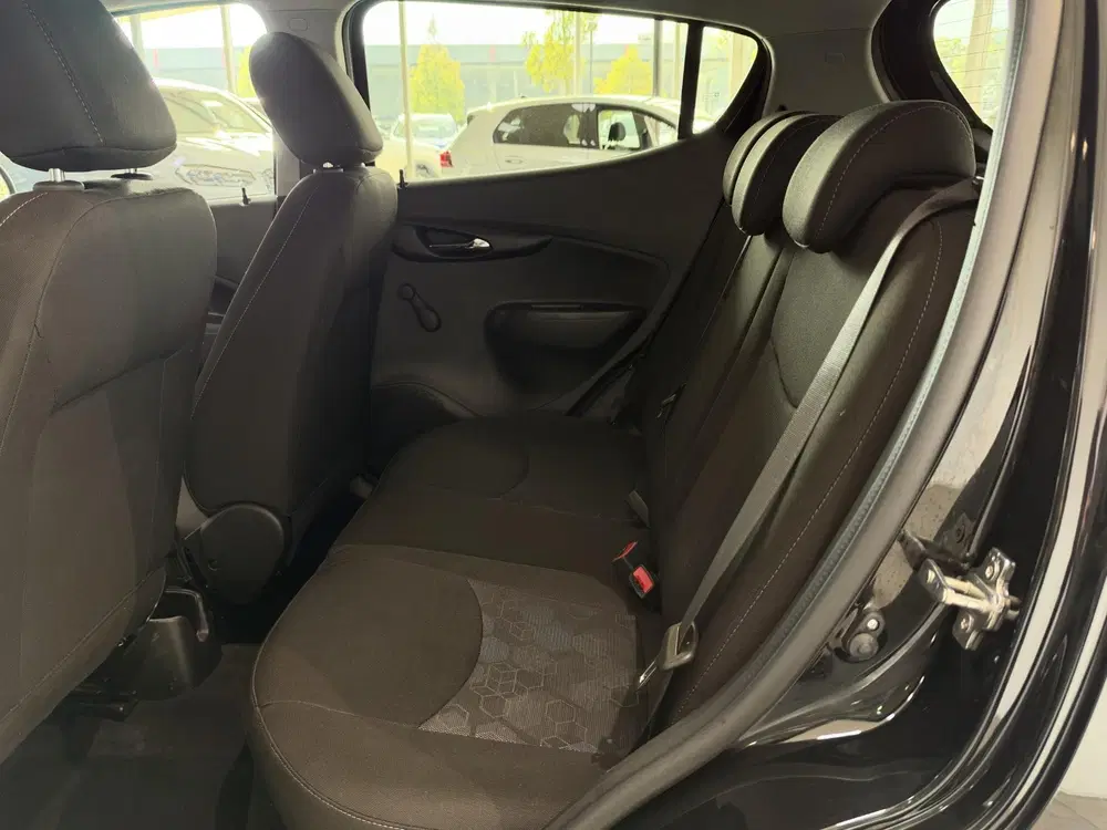 Opel Karl 1.0 Rocks Online Edition Airco uit 2019, foto 13