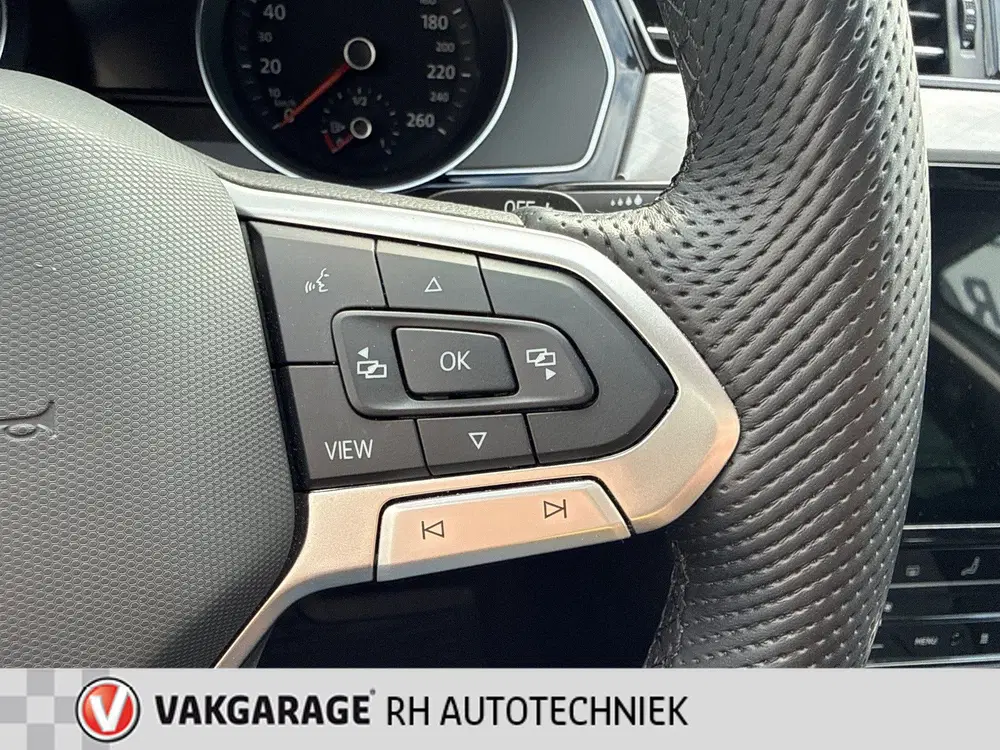 Volkswagen Passat 1.4 TSI GTE uit 2023, foto 12