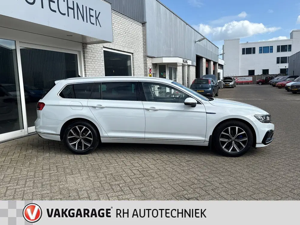 Volkswagen Passat 1.4 TSI GTE uit 2023, foto 4