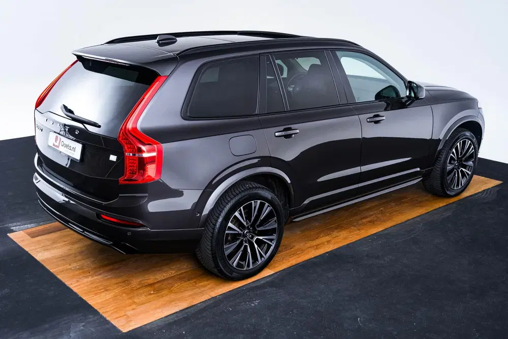 Volvo XC90 2.0 T8 Recharge AWD Plus Dark Trekhaak uit 2023, foto 12