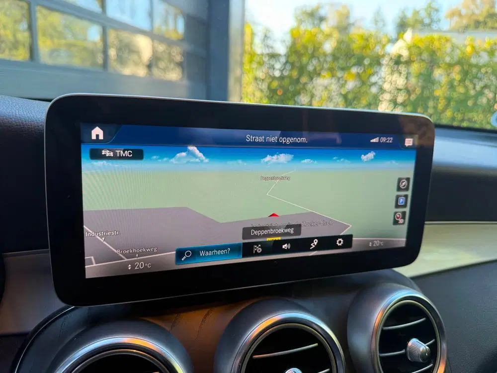 Mercedes-Benz GLC 300de 4MATIC AMG Trekhaak Plug in H uit 2020, foto 14