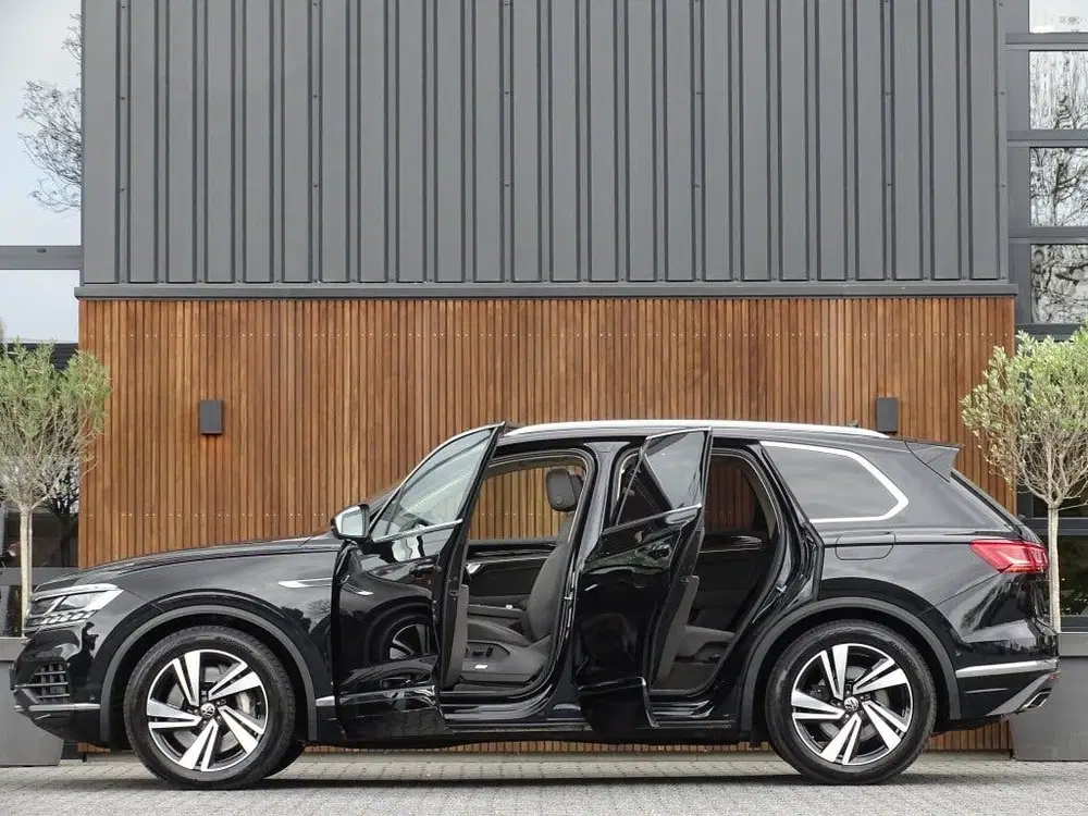 Volkswagen Touareg 3.0 TSI e-Hybrid 381PK uit 2020, foto 6