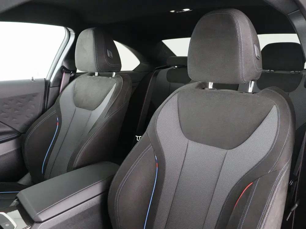 BMW 2-serie Coupé M240i xDrive (bj 2025 uit 2025, foto 7