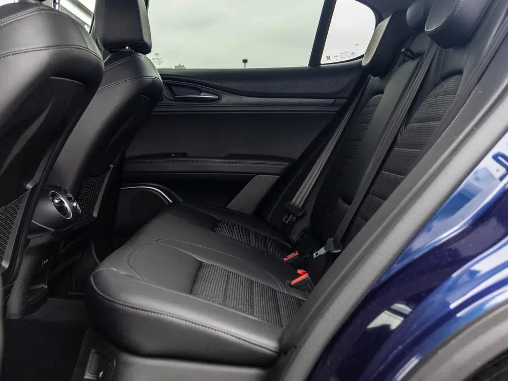 Alfa Romeo Stelvio 2.0 T AWD B-Tech Q4 uit 2020, foto 12
