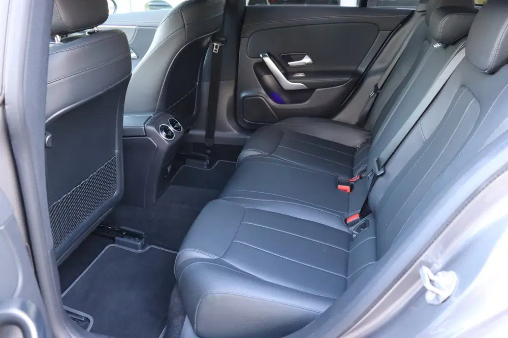 Mercedes-Benz CLA 200 Business Solutio uit 2021, foto 11