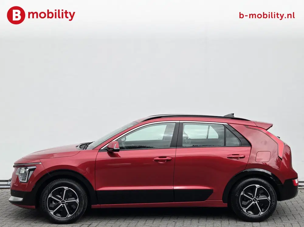 Kia Niro 1.6 GDi Hybrid ExecutiveLine Nw. ModelTrek uit 2022, foto 2