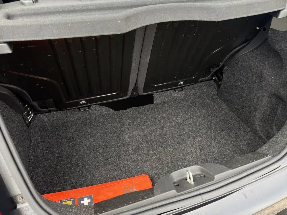 Fiat 500 1.0 Hybrid Club 2023 ZWART uit 2023, foto 12