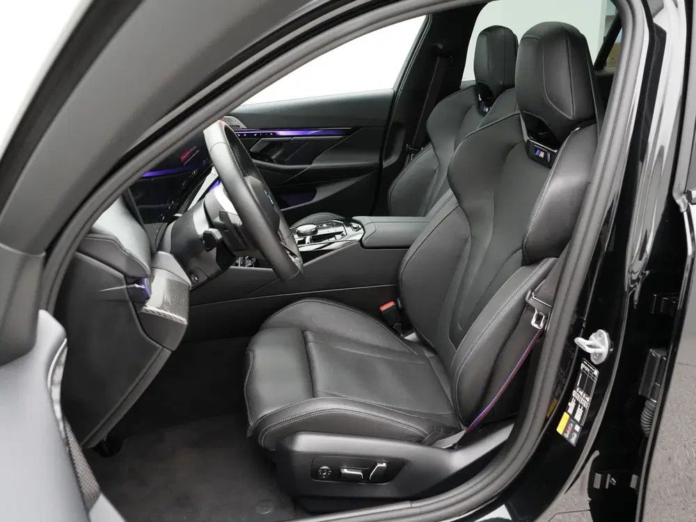 BMW i5 M60 Touring xDrive 84 kWh Accu conditie 10 uit 2026, foto 4