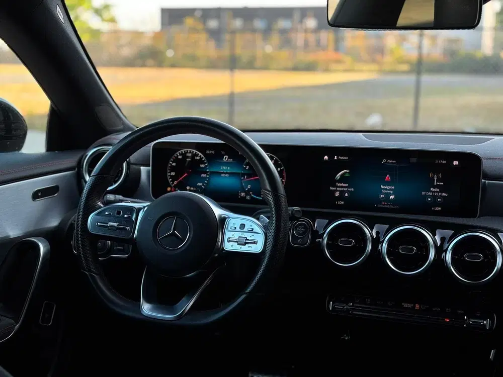Mercedes-Benz CLA 180 AMG uit 2019, foto 13