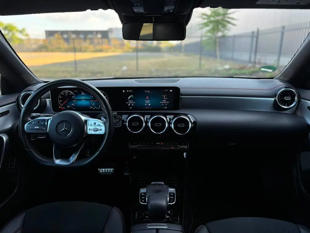 Mercedes-Benz CLA 180 AMG uit 2019, foto 2