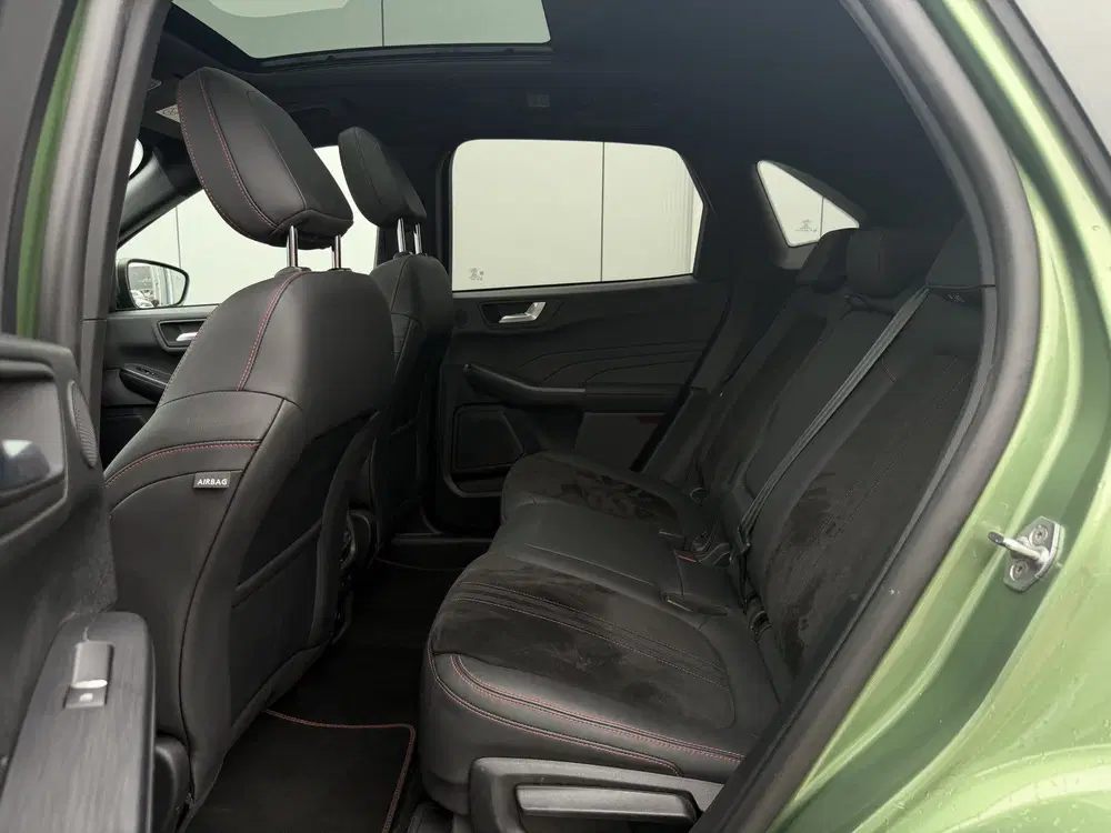 Ford Kuga 2.5 PHEV ST-Line X uit 2024, foto 13