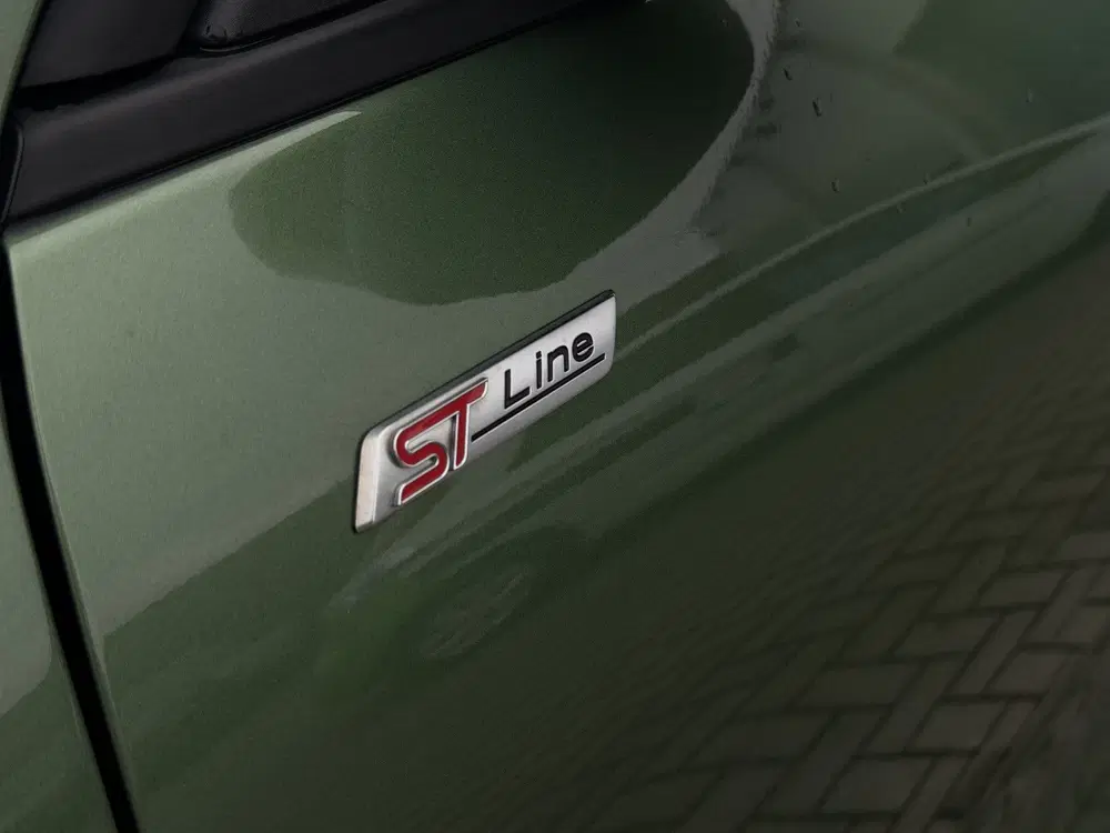 Ford Kuga 2.5 PHEV ST-Line X uit 2024, foto 14