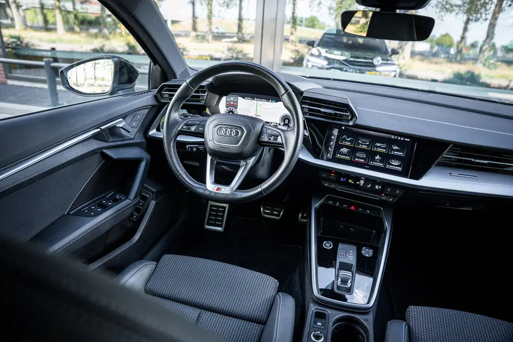 Audi A3 40 TFSI e Business edition uit 2021, foto 10