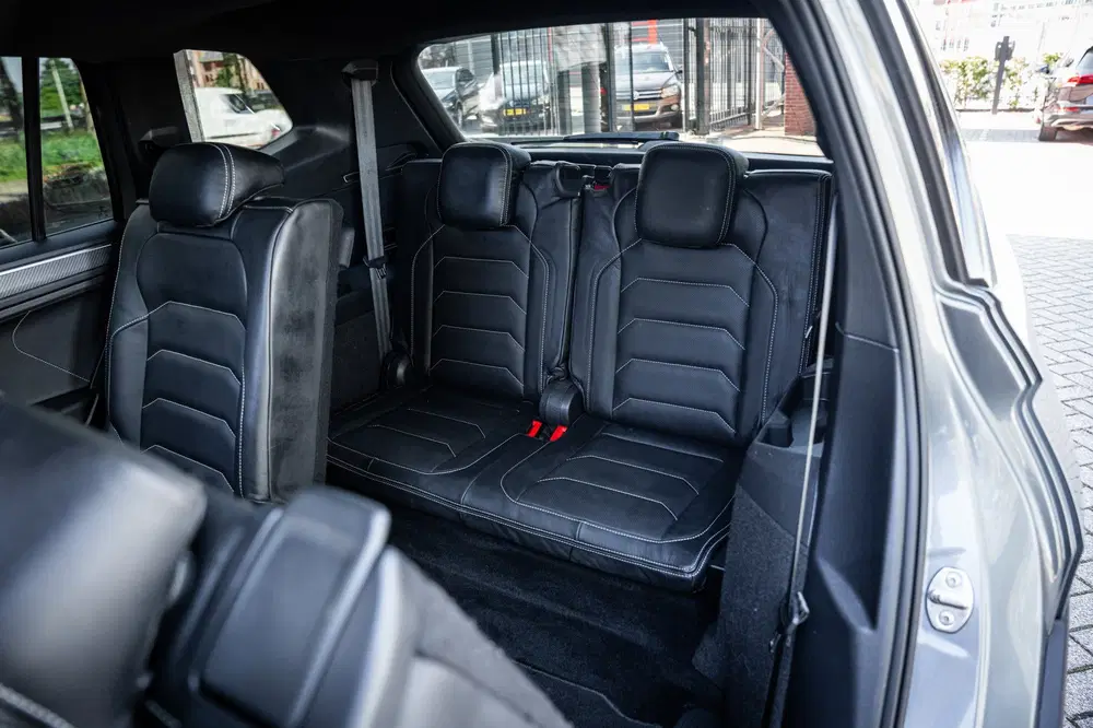 Volkswagen Tiguan Allspace 1.5 TSI R-Line Business+ uit 2022, foto 9