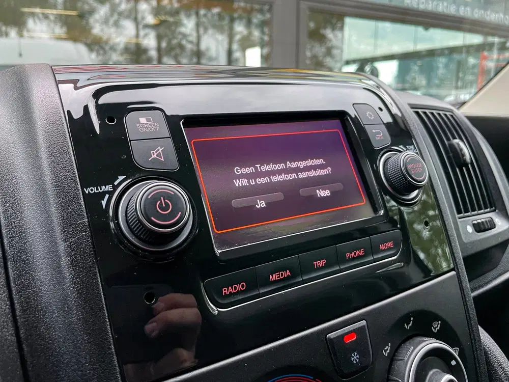 Peugeot Boxer L2H2 2.2 HDI 120 pk uit 2020, foto 12