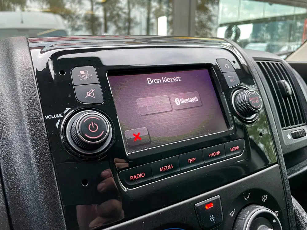 Peugeot Boxer L2H2 2.2 HDI 120 pk uit 2020, foto 13