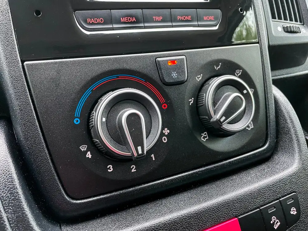 Peugeot Boxer L2H2 2.2 HDI 120 pk uit 2020, foto 15