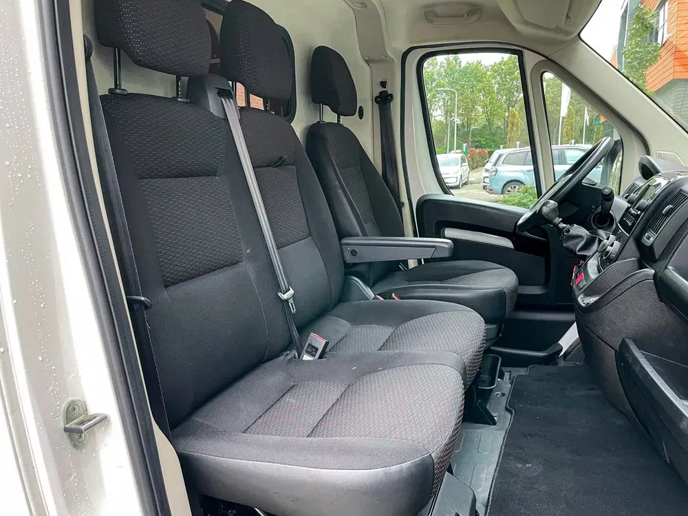 Peugeot Boxer L2H2 2.2 HDI 120 pk uit 2020, foto 6