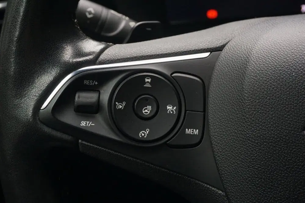 Opel Mokka 1.2 Turbo Ultimate Camera uit 2023, foto 15