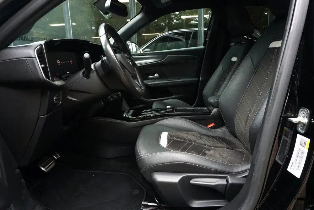 Opel Mokka 1.2 Turbo Ultimate Camera uit 2023, foto 9