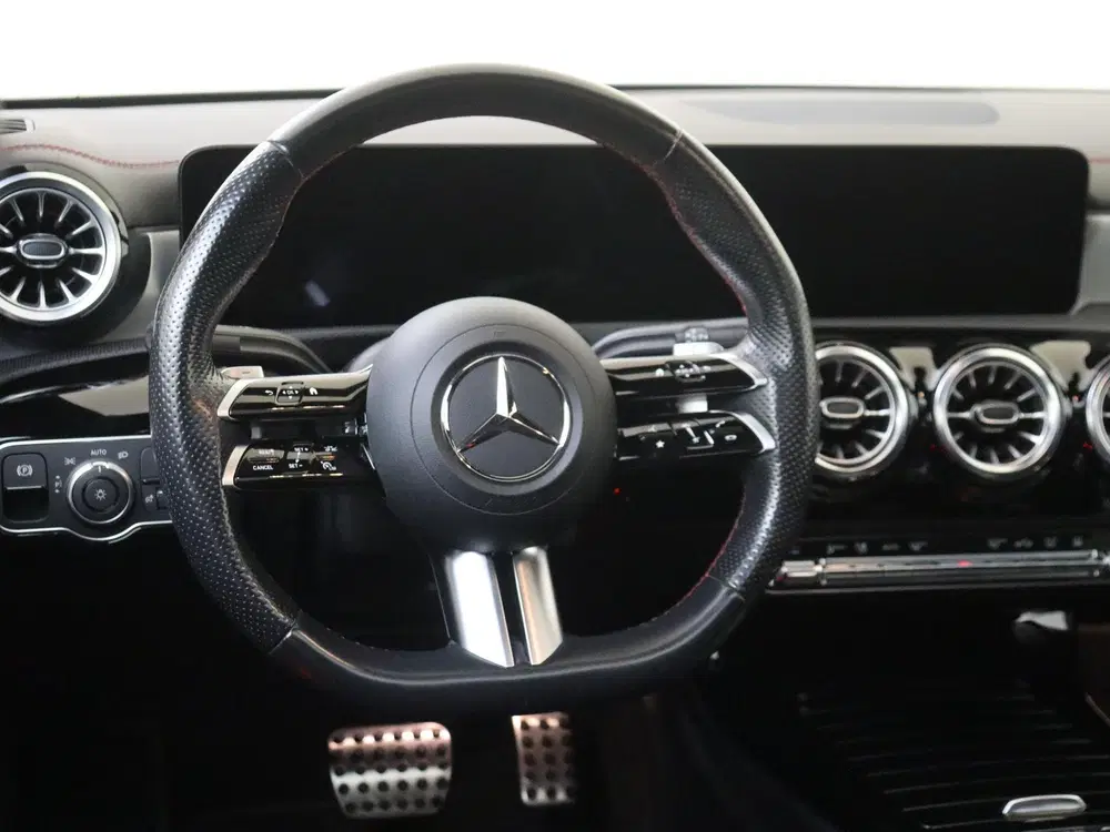 Mercedes-Benz CLA 250 e AMG Line Facelift uit 2024, foto 13
